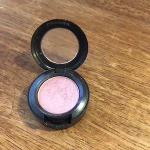 MAC Swish frost shadow